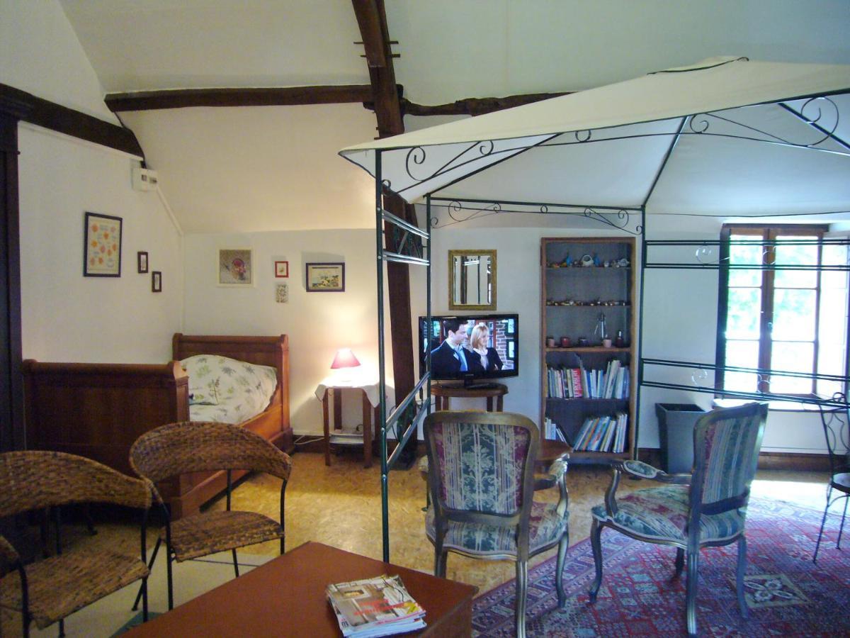 Chambres D'Hotes En Berry La Berthenoux Екстериор снимка